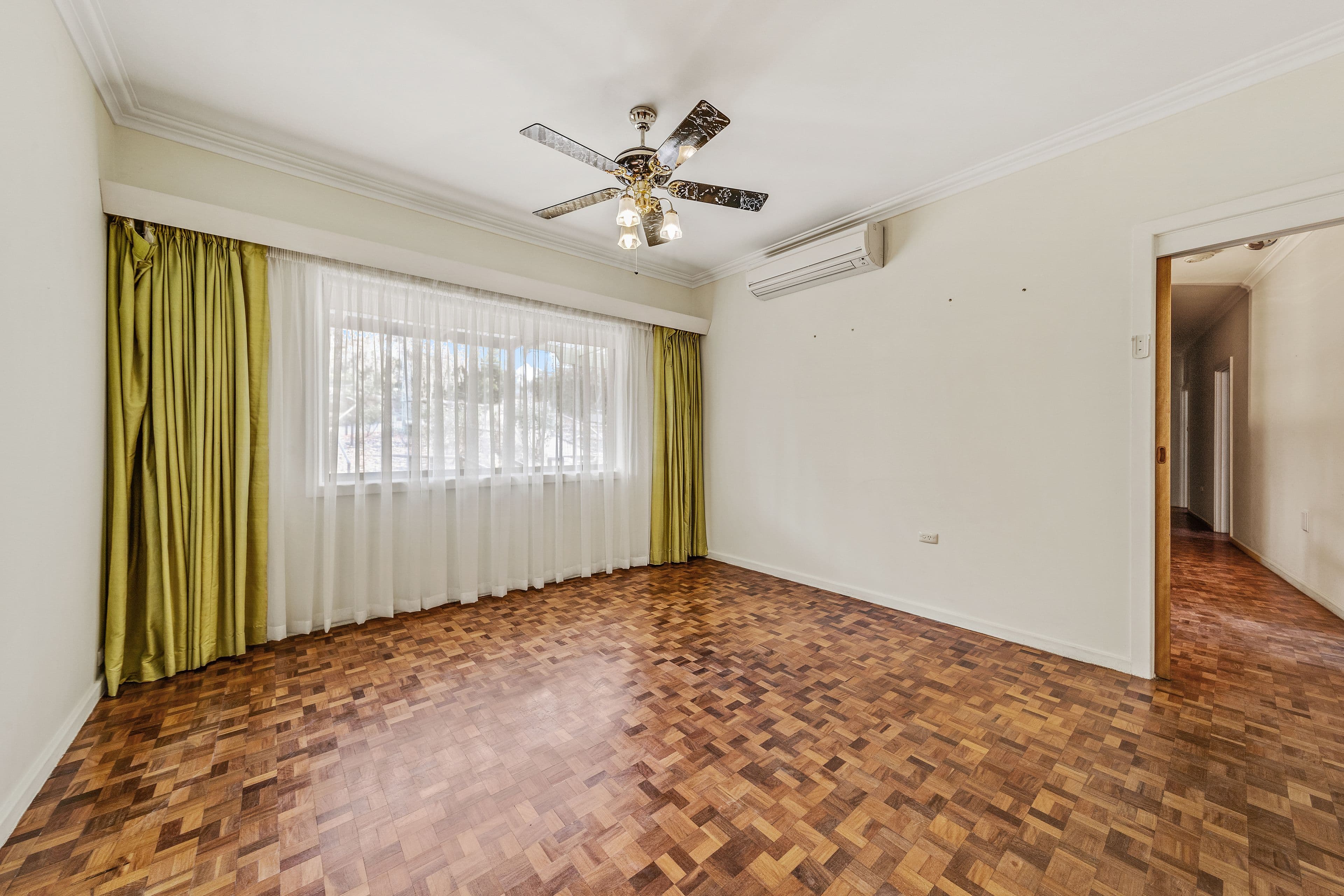 133 Hawkesbury Crescent, Farrer ACT 2607, Farrer - Thumbnail 8