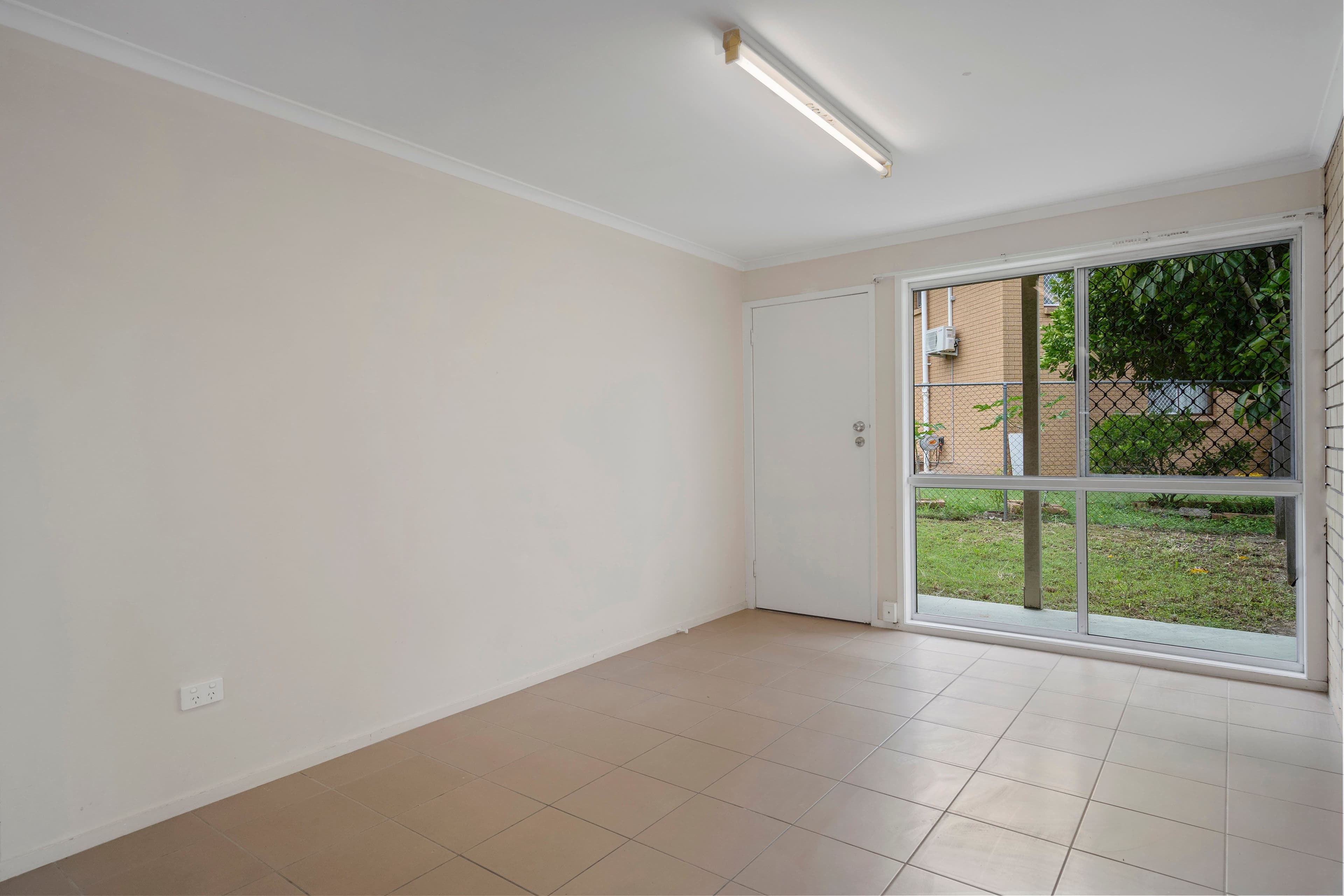 22 Omeo Street, Macgregor QLD 4109, Macgregor - Thumbnail 4