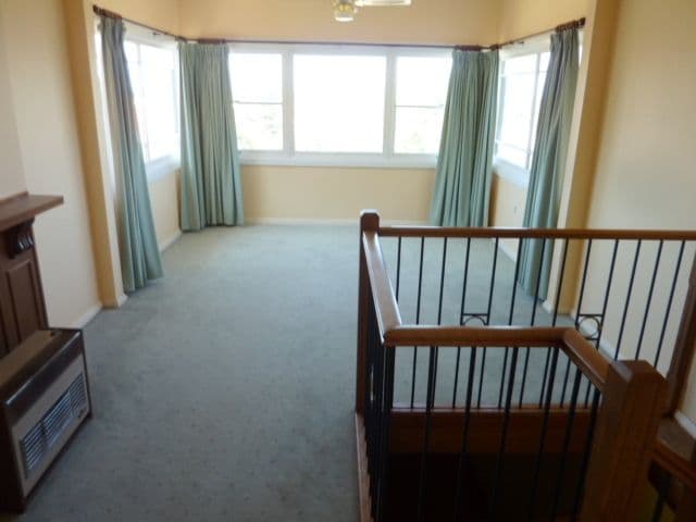 24 Mountain Avenue, WOONONA NSW 2517, Woonona - Thumbnail 4