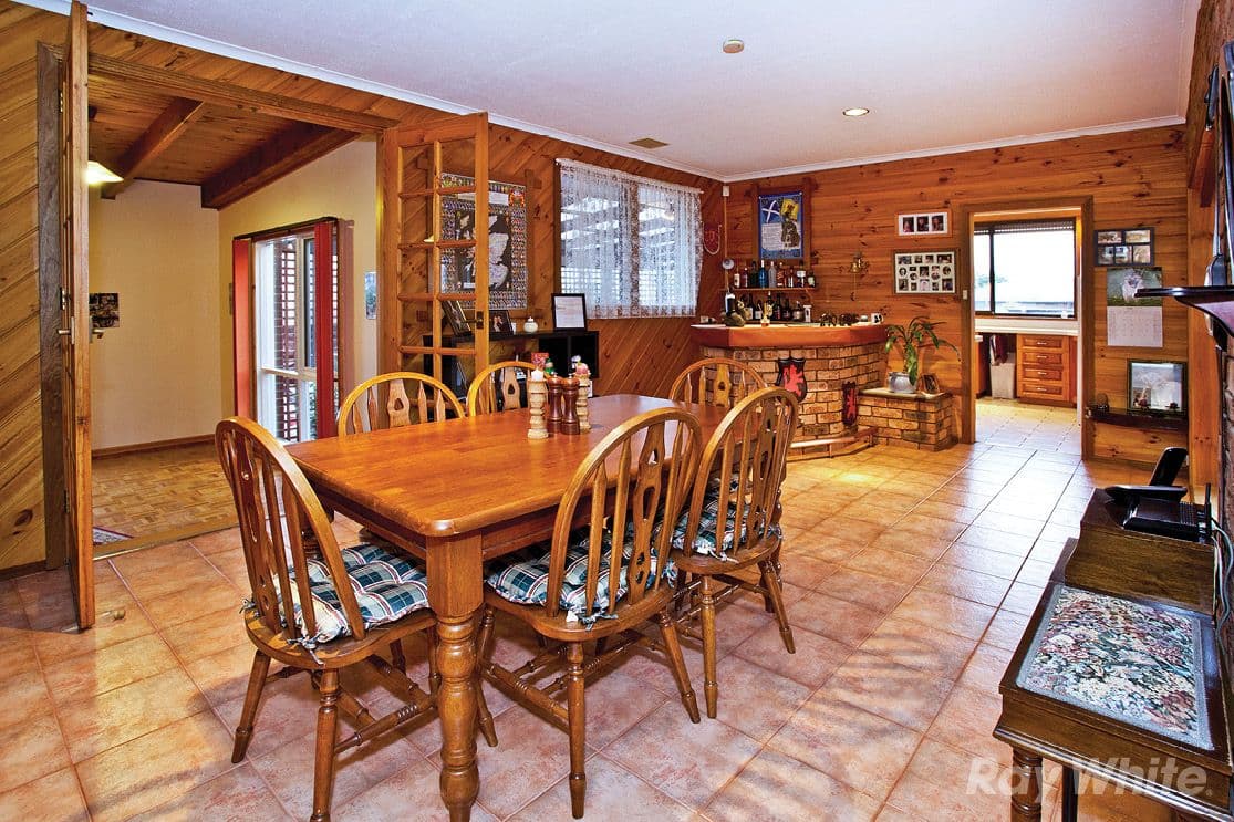 13 Rawdon Hill Drive, DANDENONG NORTH VIC 3175, Dandenong North - Thumbnail 5