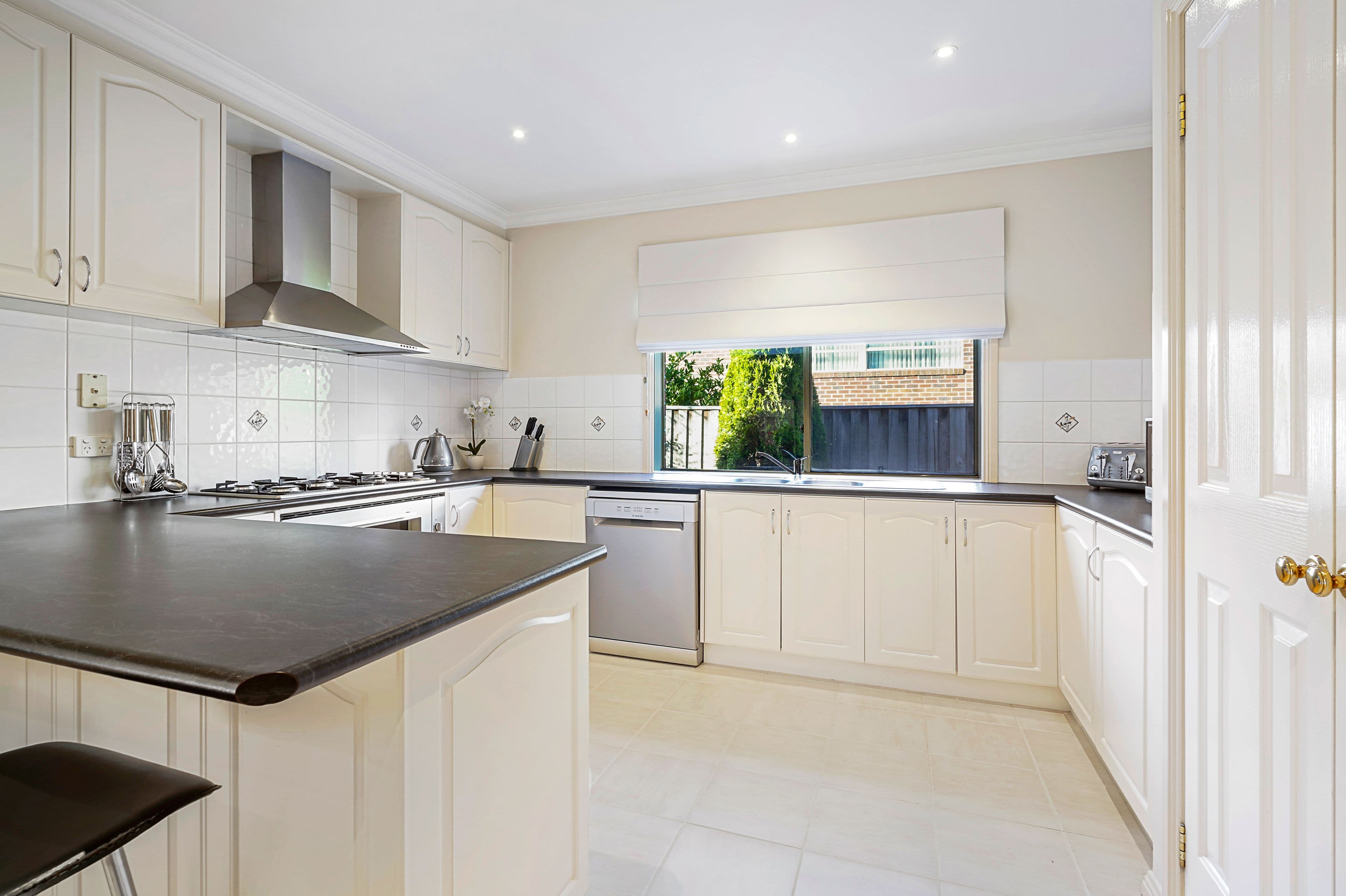 26 Ridgemont Drive, Berwick VIC 3806, Berwick - Thumbnail 2