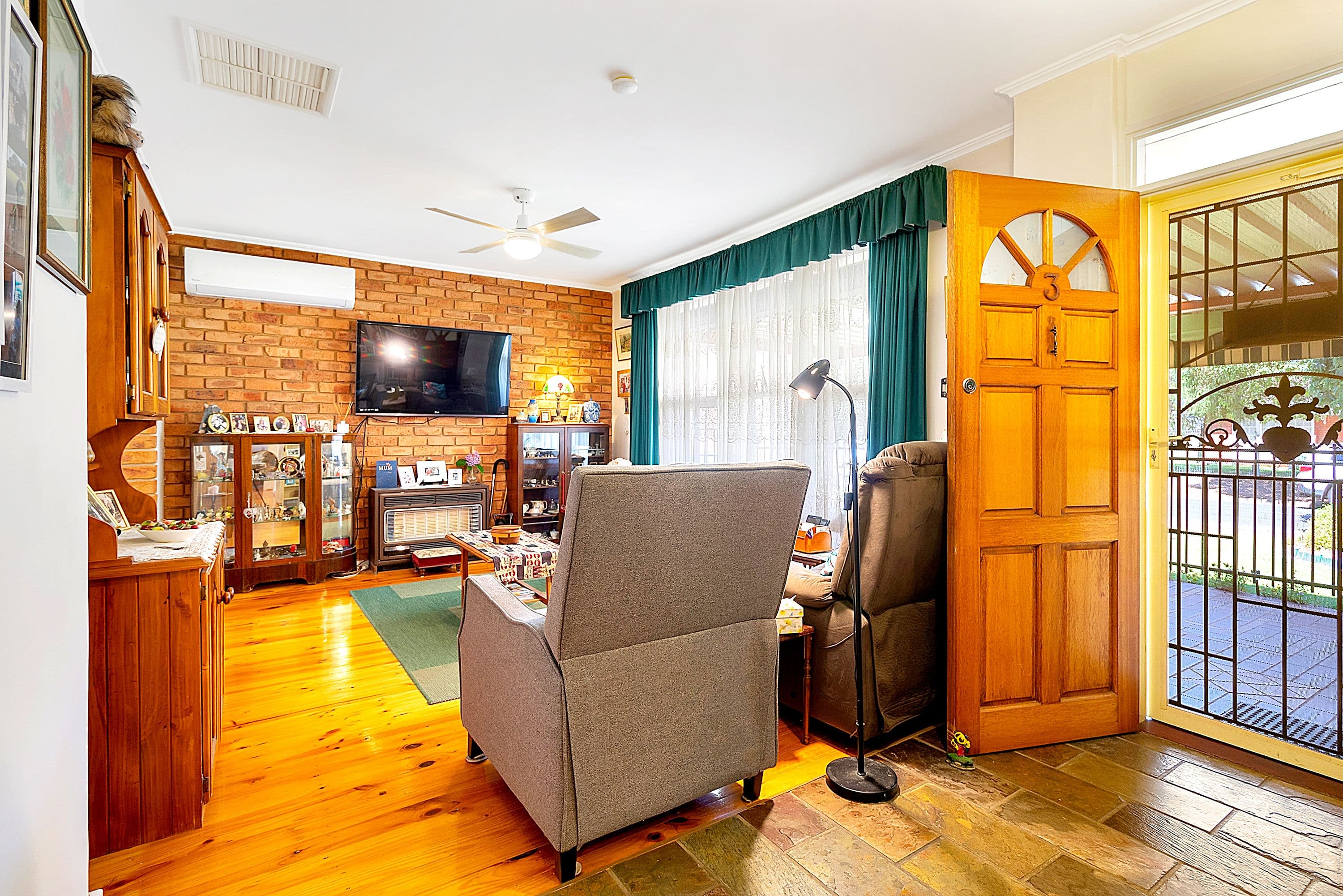 3 Knightsbridge Avenue, Valley View SA 5093, Valley View - Thumbnail 4