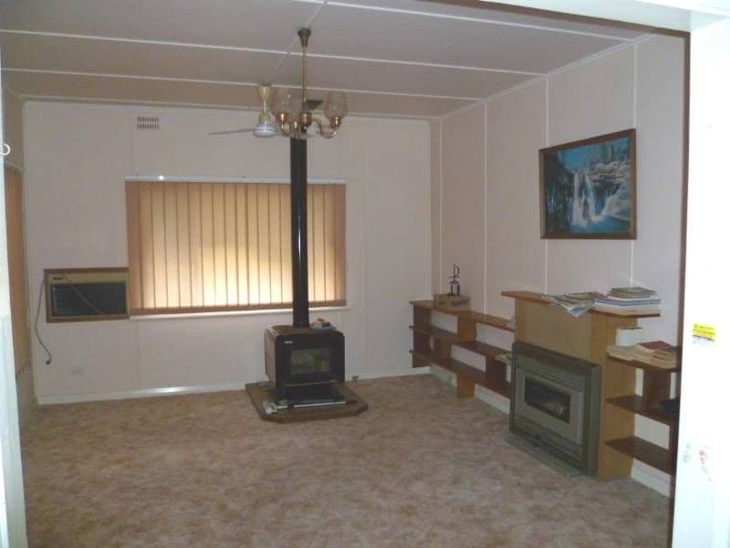 74 Martyn Street, Ashford - Thumbnail 2