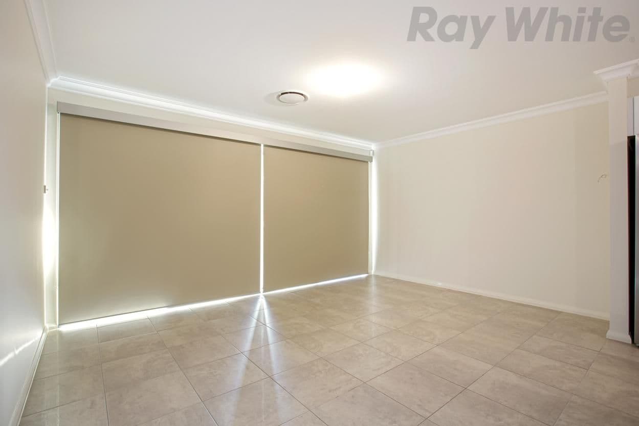 94 Radisich Loop, Oran Park - Thumbnail 4