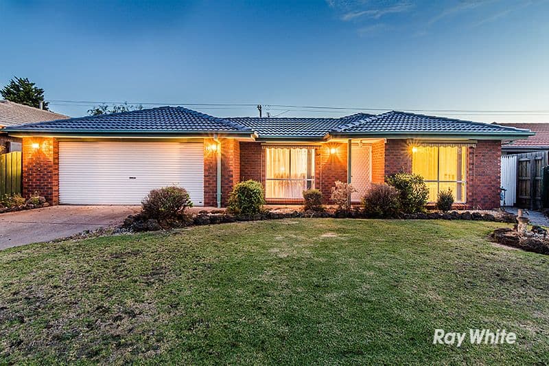 10 Elda Court, Cranbourne North VIC 3977, Cranbourne North - Image 1