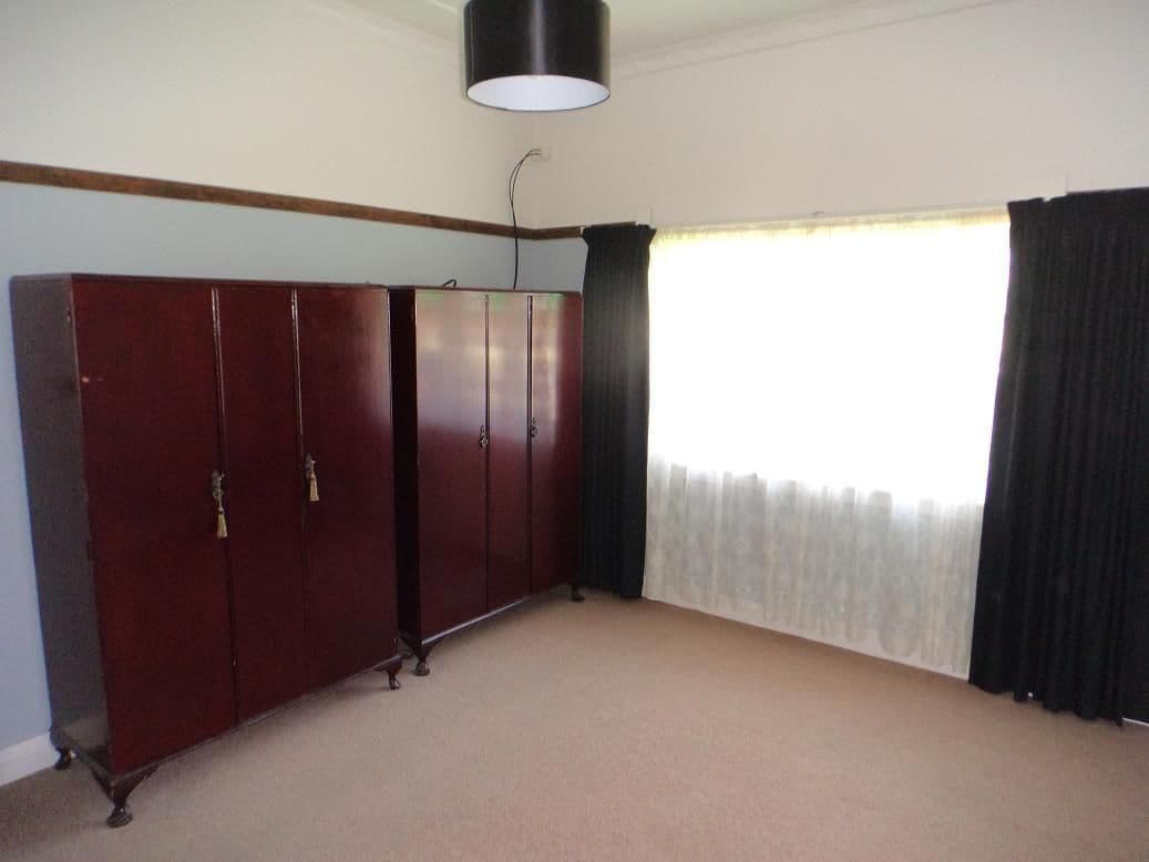 29 Park Street, Goulburn NSW 2580, Goulburn - Thumbnail 2