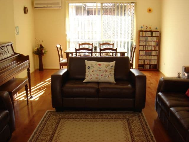 10 Woodglen Street, KURABY QLD 4112, Kuraby - Thumbnail 3