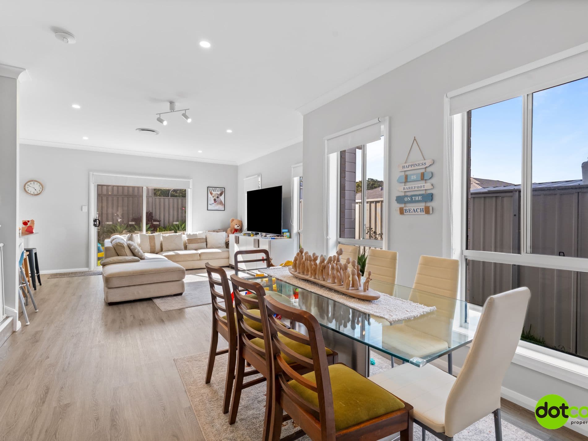 40 Cadogan Crescent, Woongarrah - Thumbnail 2