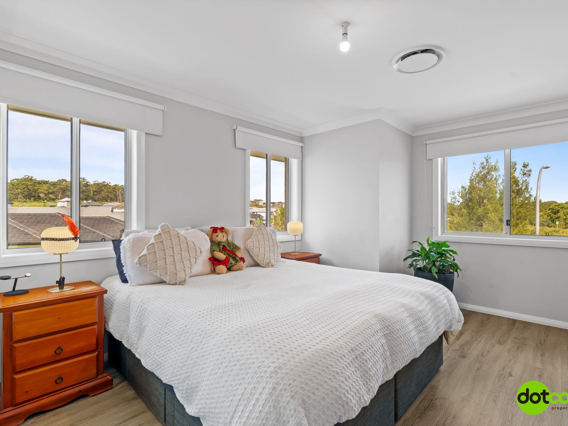40 Cadogan Crescent, Woongarrah - Thumbnail 4