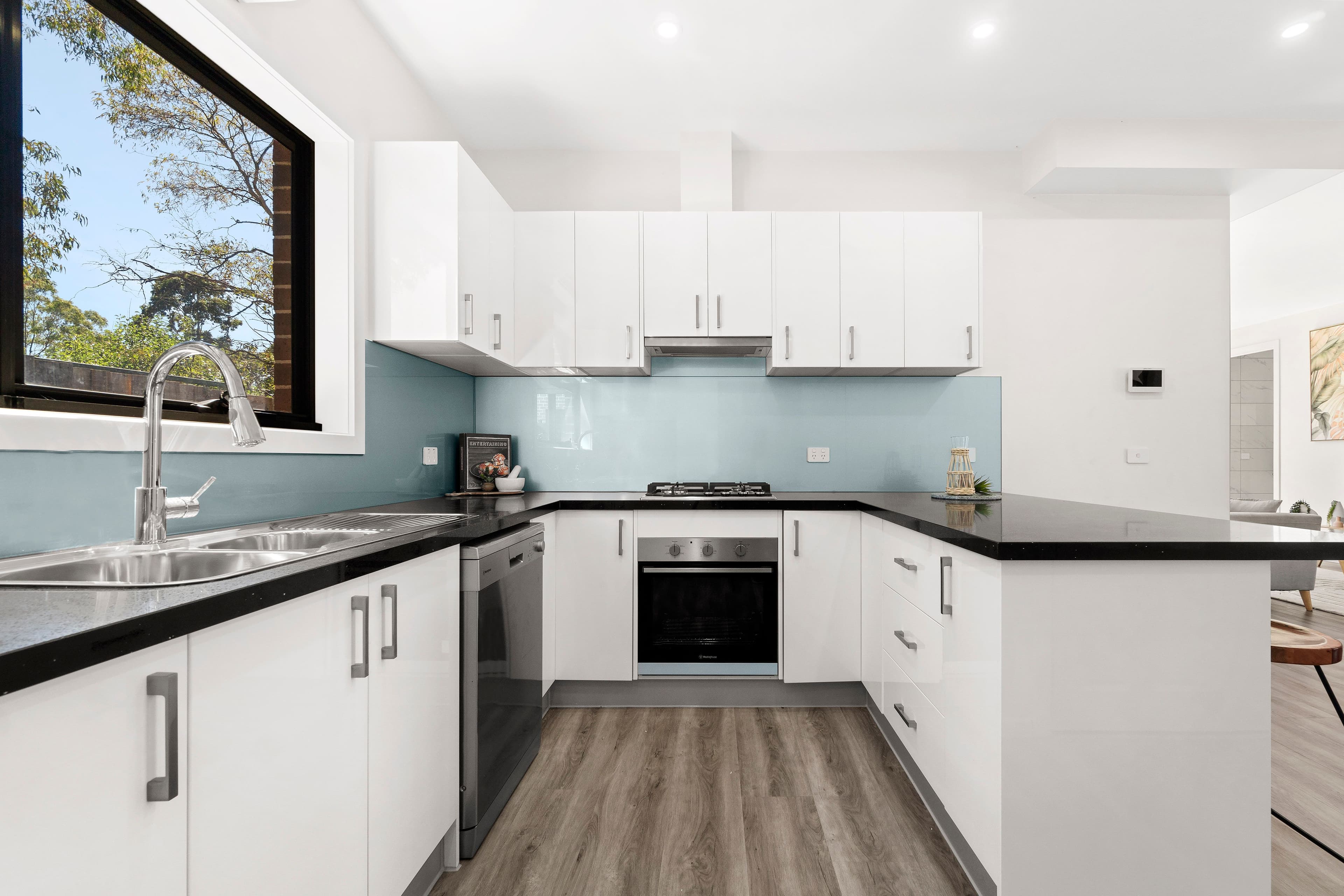 2 Weeks Close, Rowville VIC 3178, Rowville - Thumbnail 3