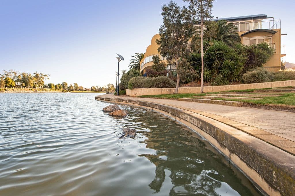 26 Frome Crescent, Mawson Lakes SA 5095, Mawson Lakes - Thumbnail 3