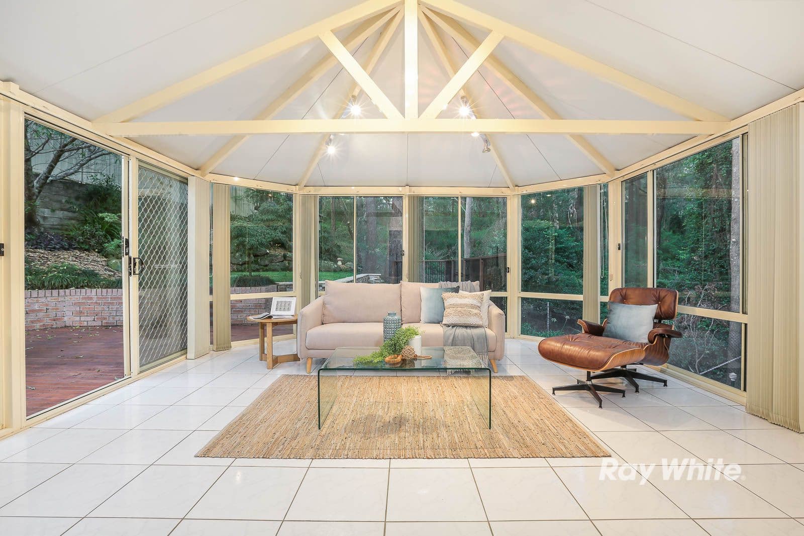 8 Forest Knoll, Castle Hill - Thumbnail 8