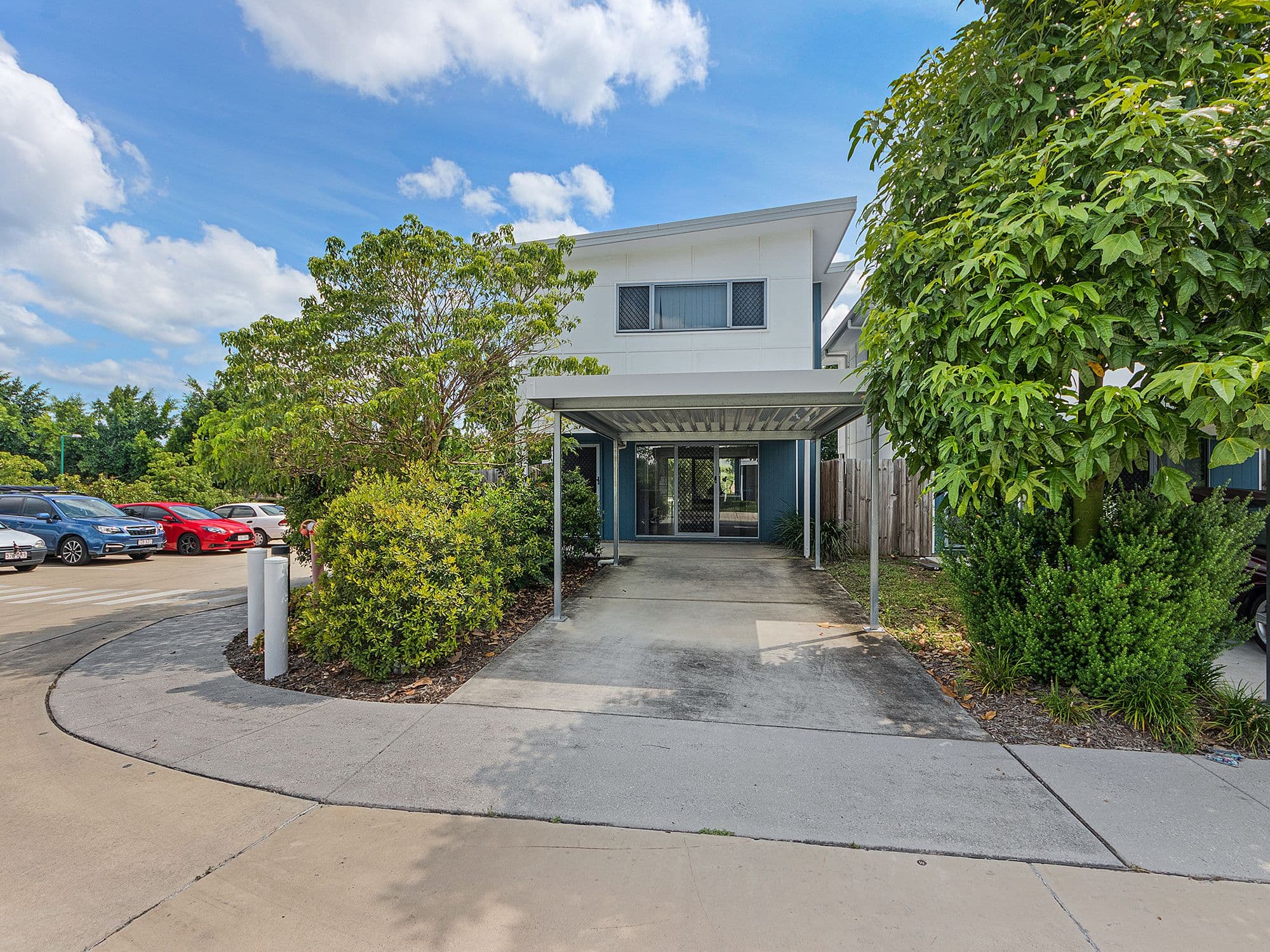 25 Saint Andrews Drive, Leichhardt QLD 4305, Leichhardt - Image 1