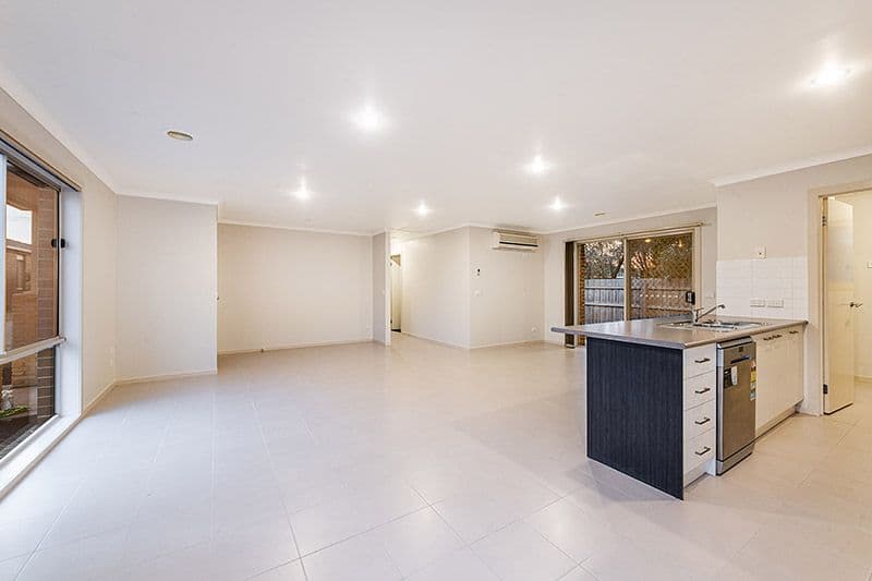 7-9 Elizabeth Street, Cranbourne North VIC 3977, Cranbourne North - Thumbnail 5
