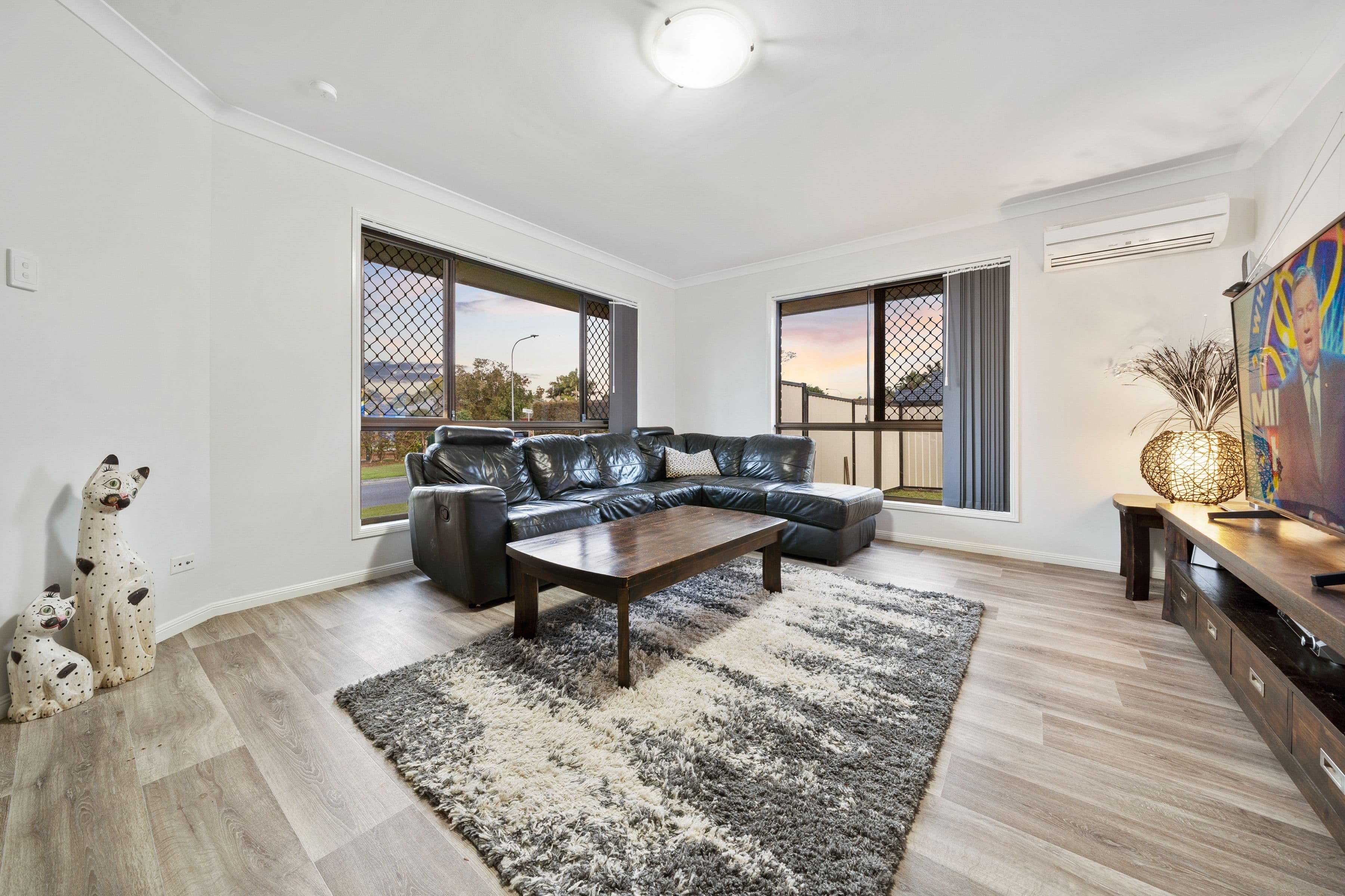 7 Barron Court, Hillcrest QLD 4118, Hillcrest - Thumbnail 2