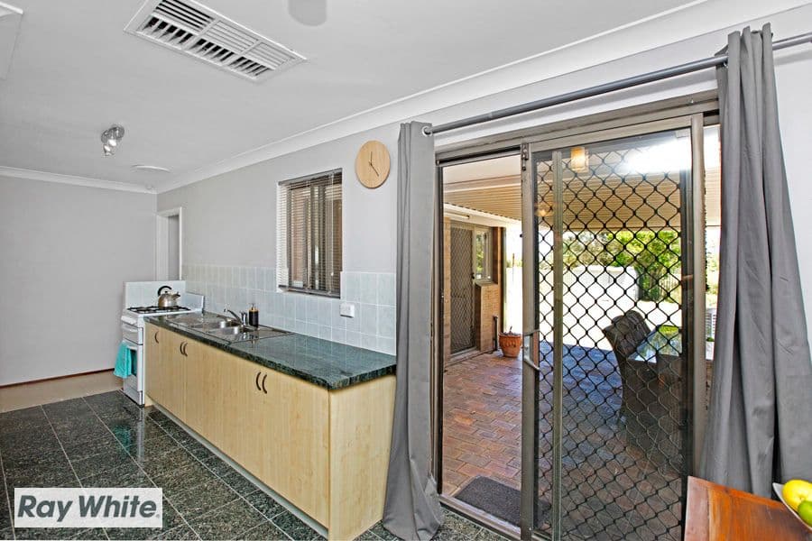 19 Allinson Drive, Girrawheen WA 6064, Girrawheen - Thumbnail 3