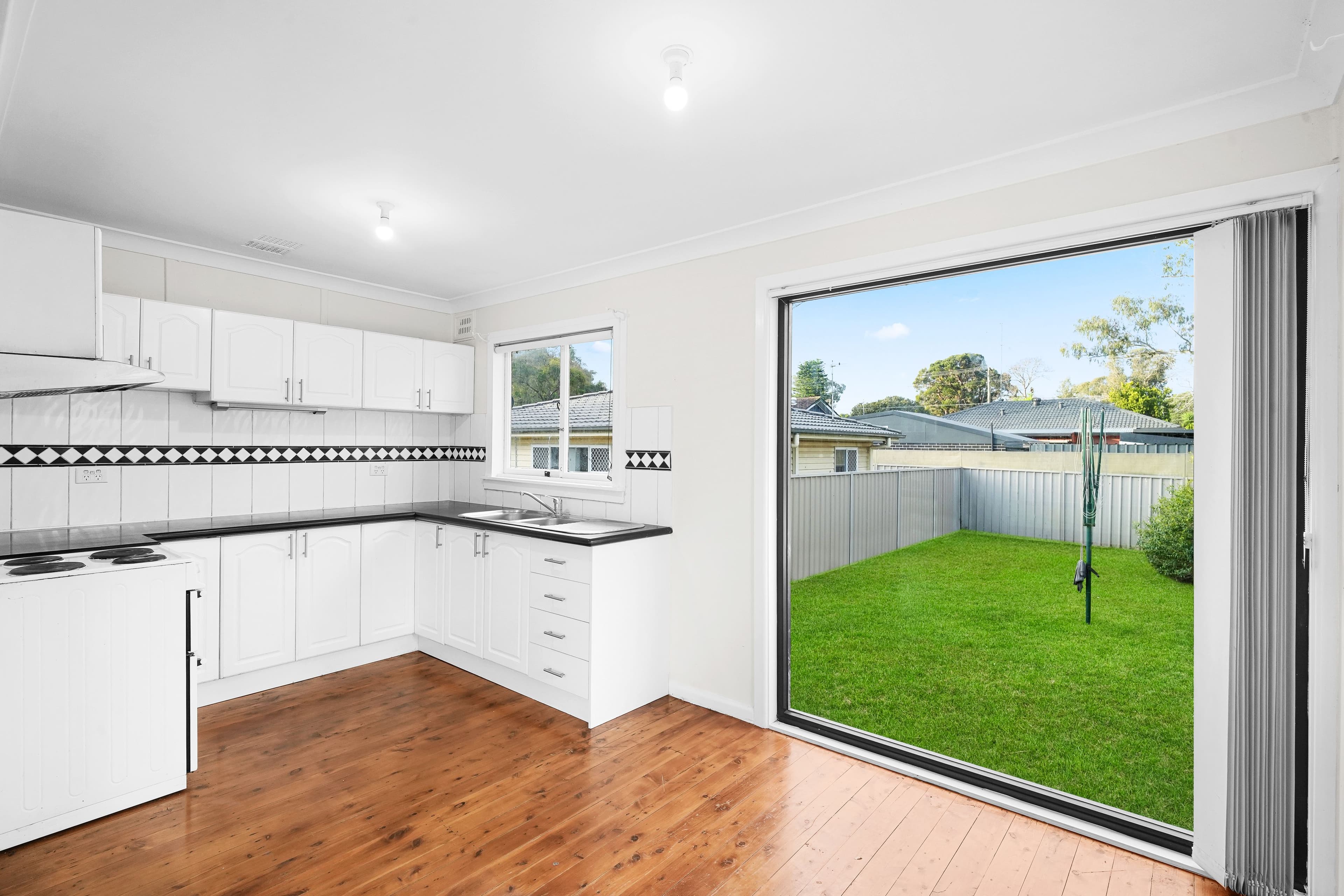 43 Lucena Crescent, Lethbridge Park NSW 2770, Lethbridge Park - Thumbnail 2