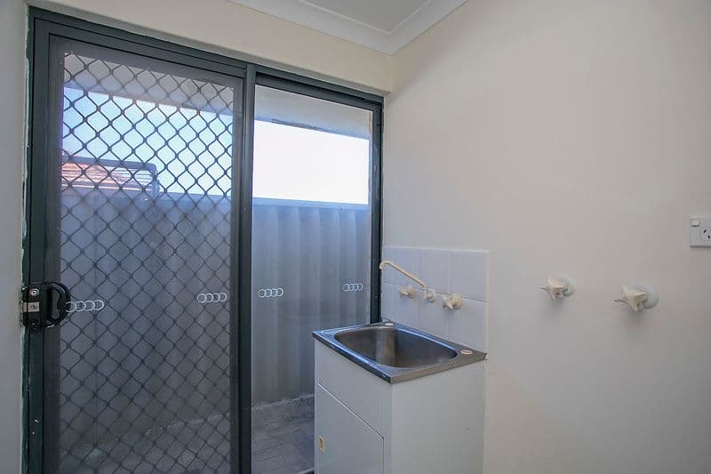 69 Upton Street, ST JAMES WA 6102, St James - Thumbnail 8