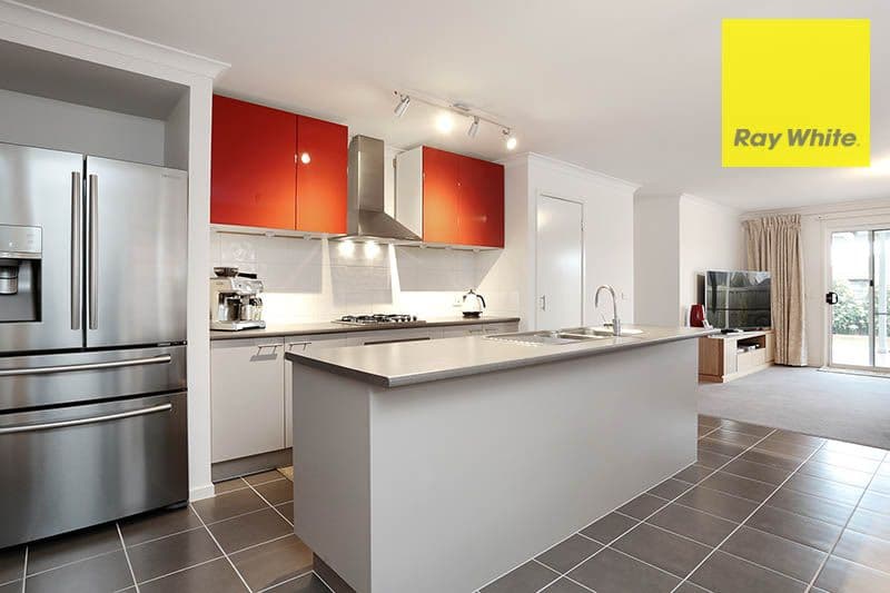 72 Middleton Drive, Point Cook VIC 3030, Point Cook - Thumbnail 4