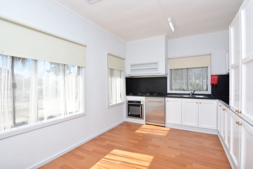 7 Westcliffs Crescent, Red Cliffs VIC 3496, Red Cliffs - Thumbnail 2