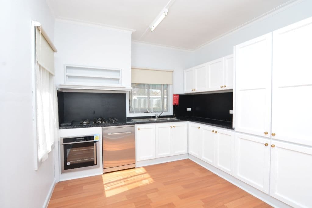 7 Westcliffs Crescent, Red Cliffs VIC 3496, Red Cliffs - Thumbnail 3