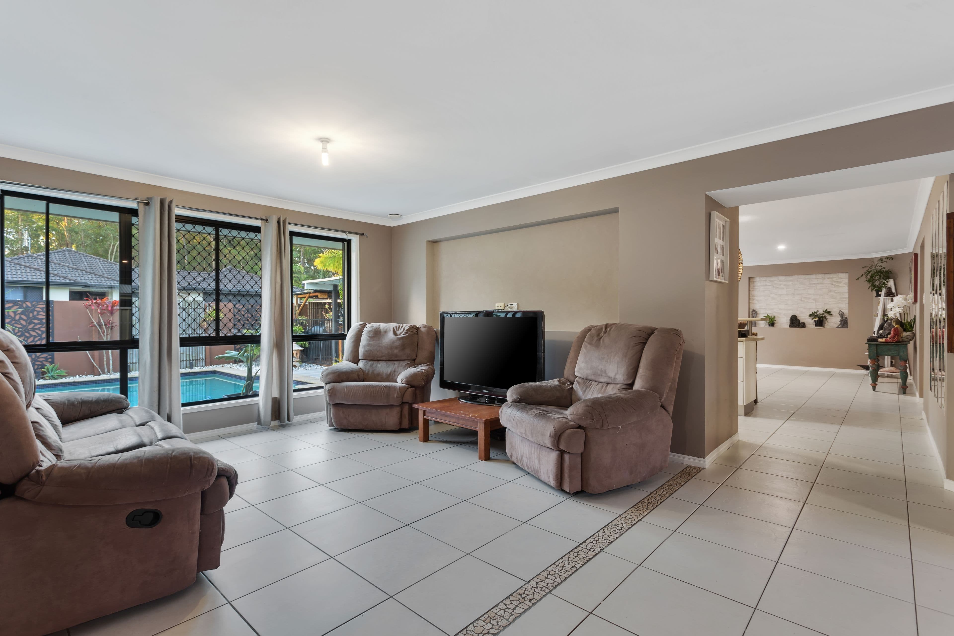 43 Gowen Drive, Landsborough QLD 4550, Landsborough - Thumbnail 2