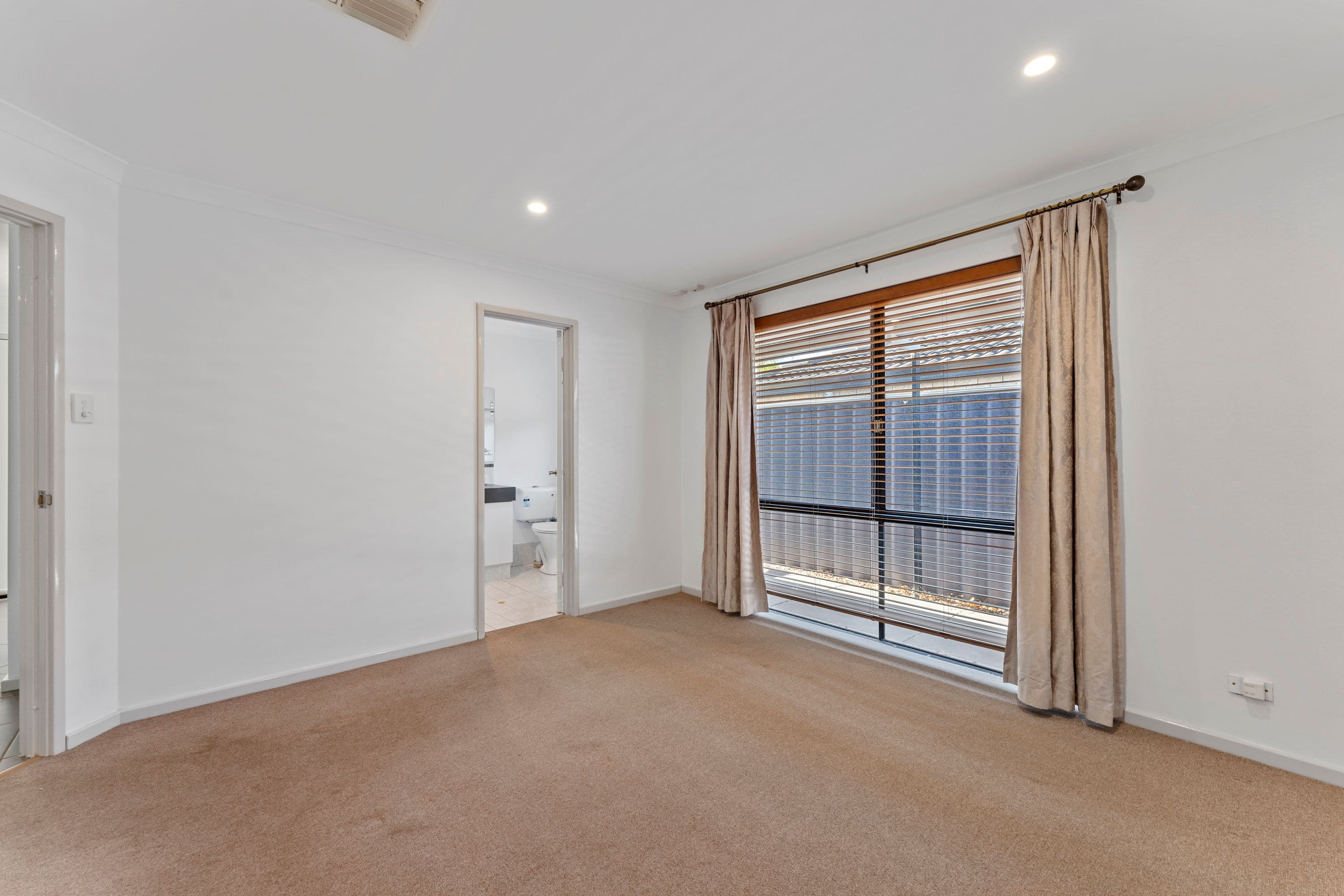 9 Brougham Crescent, Orelia WA 6167, Orelia - Thumbnail 7