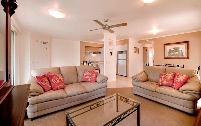 98 'Diamond Beach Resort' 10-16 Alexandra Avenue, MERMAID BEACH QLD 4218, Mermaid Beach - Thumbnail 3