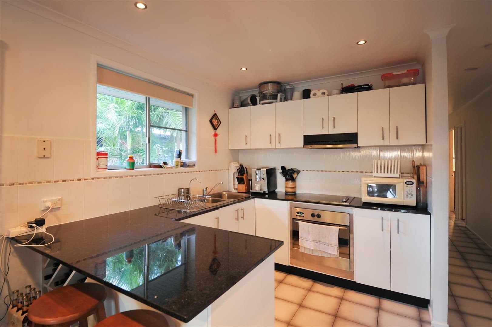 12 Woomerah Avenue, CANNONVALE QLD 4802, Cannonvale - Thumbnail 3