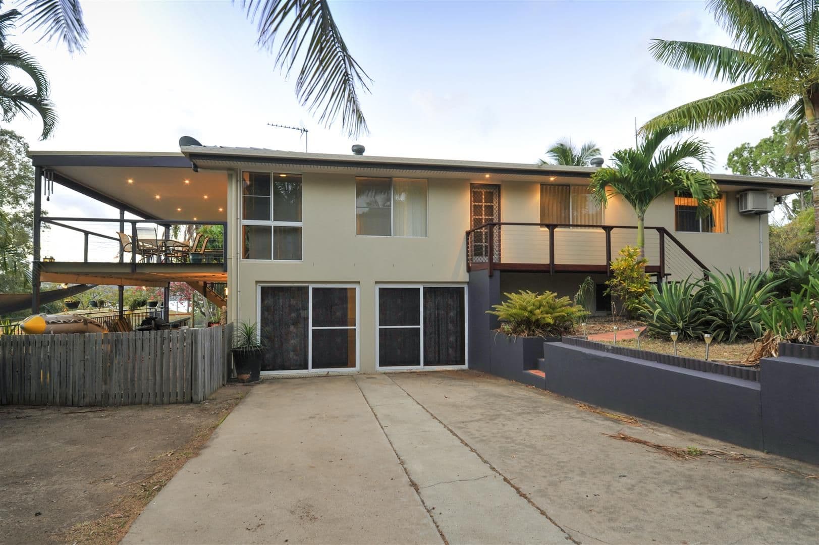 12 Woomerah Avenue, CANNONVALE QLD 4802, Cannonvale - Thumbnail 5