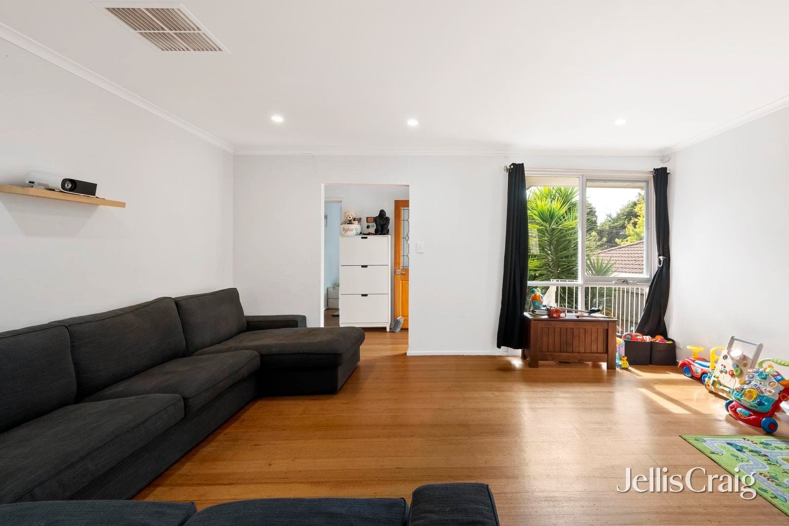 24 Orrong Road, Mooroolbark, Mooroolbark - Thumbnail 5