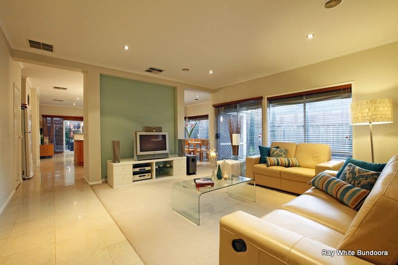 16 Velvet Avenue, BUNDOORA VIC 3083, Bundoora - Thumbnail 2