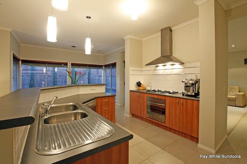 16 Velvet Avenue, BUNDOORA VIC 3083, Bundoora - Thumbnail 4