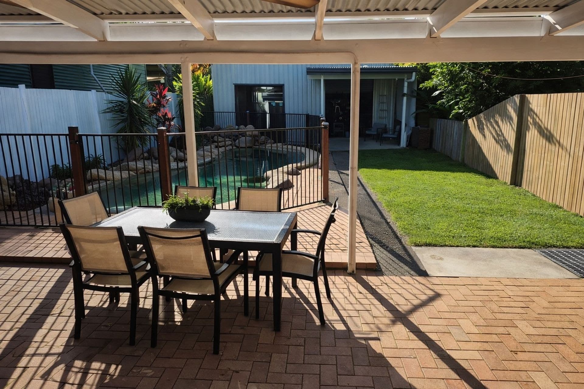 9 Edwards Street, West End, QLD, 4810, West End - Thumbnail 8