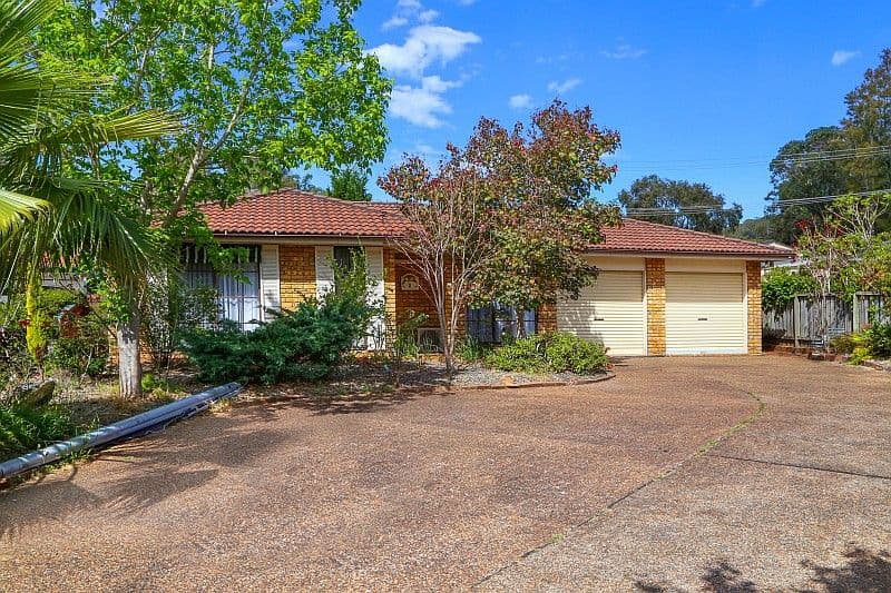 2 Costa Close, Green Point - Image 1
