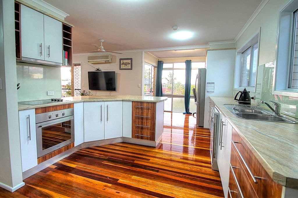 16 Victory Street, Raceview QLD 4305, Raceview - Thumbnail 2