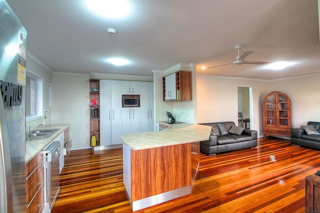 16 Victory Street, Raceview QLD 4305, Raceview - Thumbnail 3