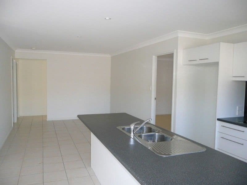 6 Riverstone Place, BLI BLI QLD 4560, Bli Bli - Thumbnail 5