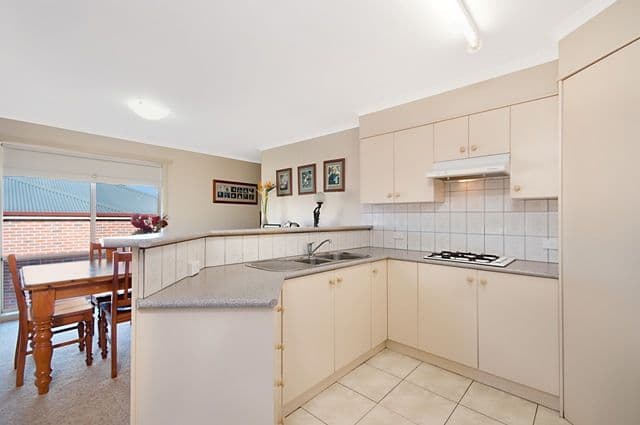 30 Rongoa Drive, WARRNAMBOOL VIC 3280, Warrnambool - Thumbnail 3