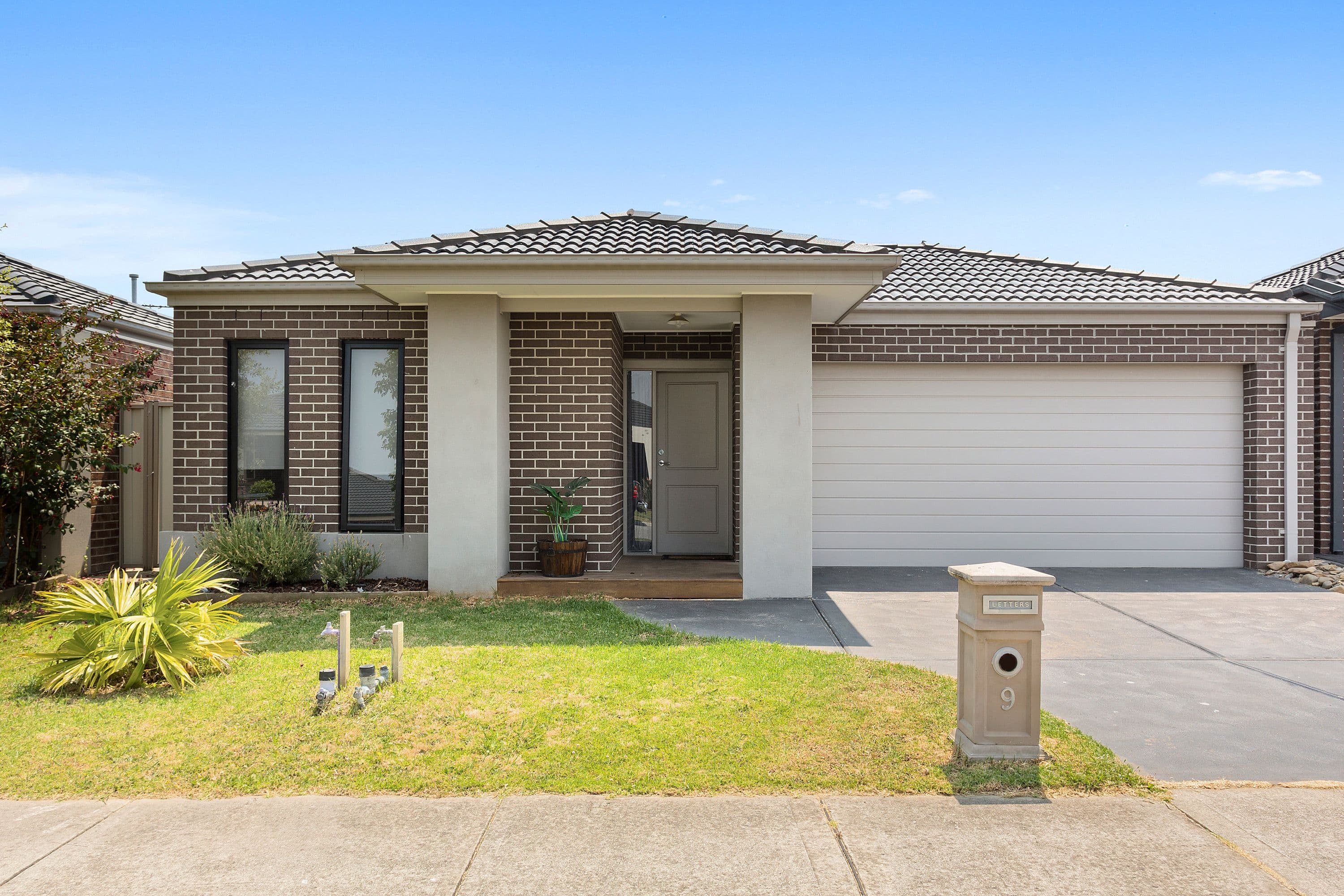 9 Margitta Lane, Pakenham VIC 3810, Pakenham - Image 1