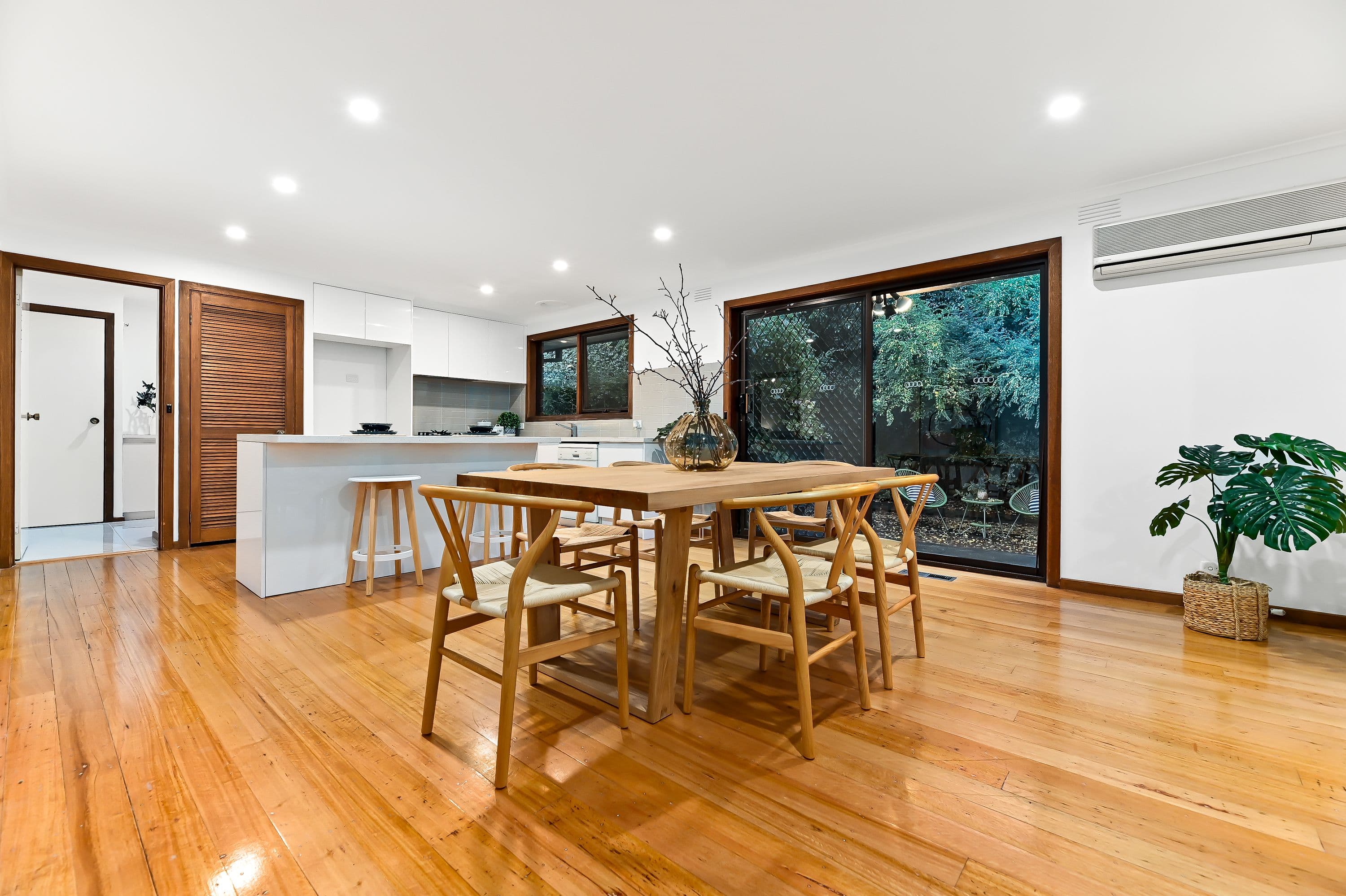 4 Haversham Avenue, Wheelers Hill VIC 3150, Wheelers Hill - Thumbnail 4