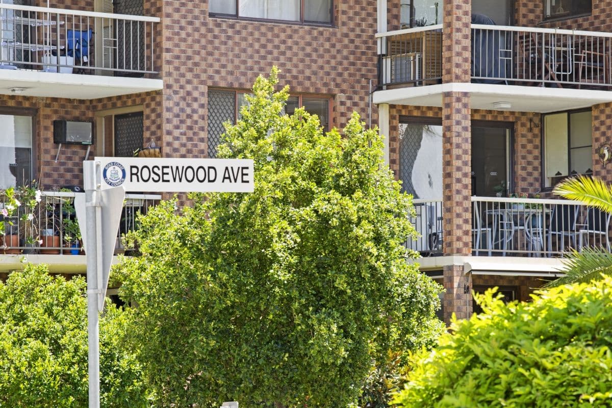 4 Rosewood Avenue, Broadbeach QLD 4218, Broadbeach - Thumbnail 4