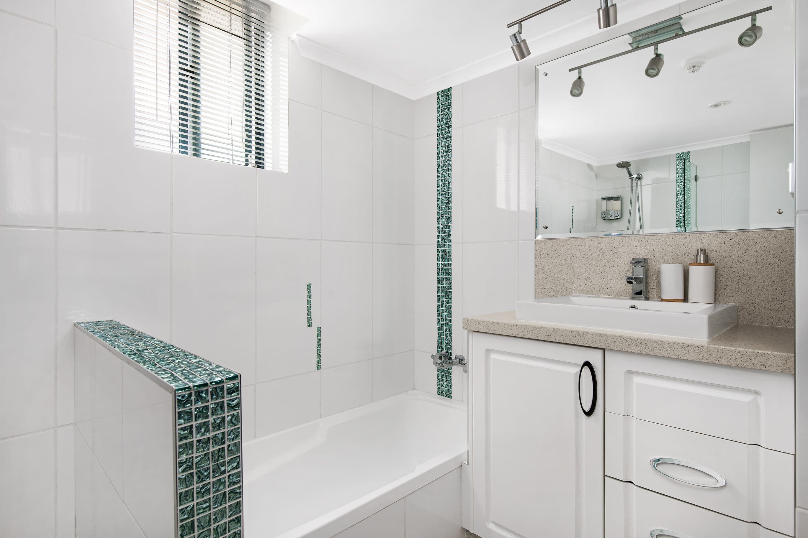 69 Marine Parade, Redcliffe QLD 4020, Redcliffe - Thumbnail 7