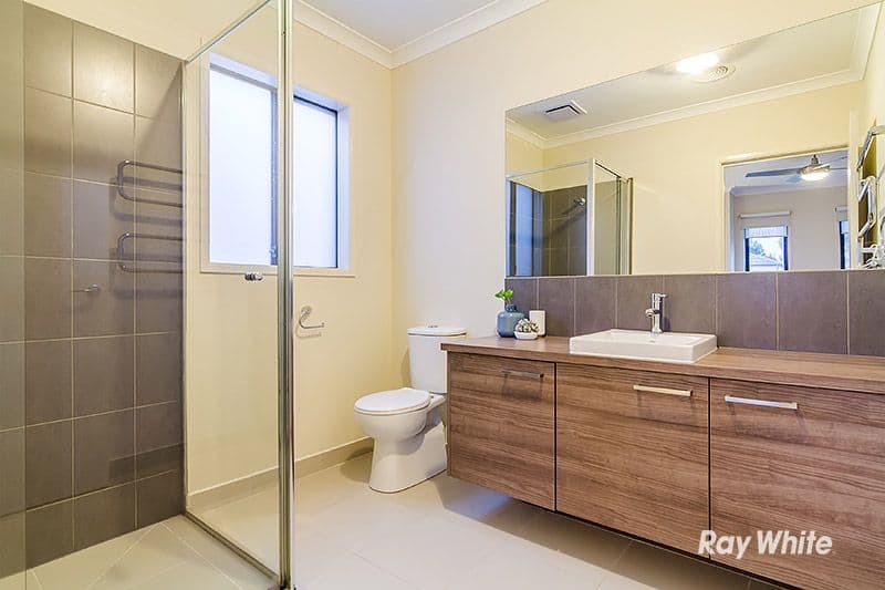 5 Brockman Street, Cranbourne East VIC 3977, Cranbourne East - Thumbnail 3