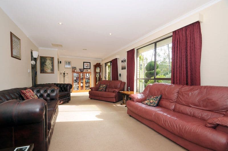 12 McAllister Road, MONBULK VIC 3793, Monbulk - Thumbnail 4