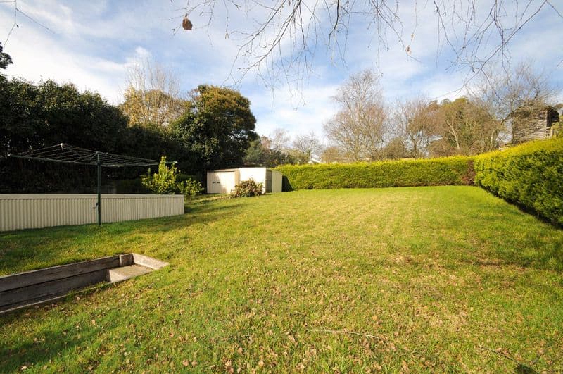 12 McAllister Road, MONBULK VIC 3793, Monbulk - Thumbnail 6
