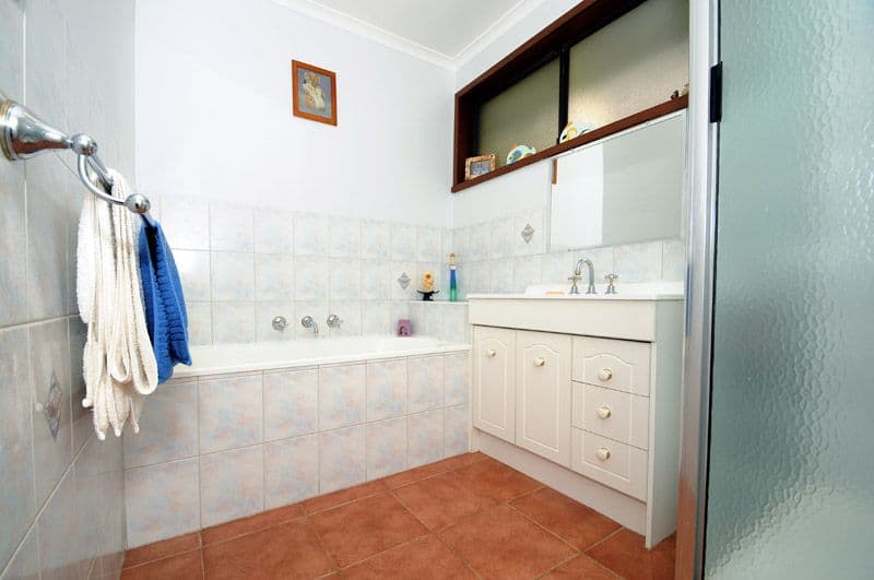 12 McAllister Road, MONBULK VIC 3793, Monbulk - Thumbnail 7