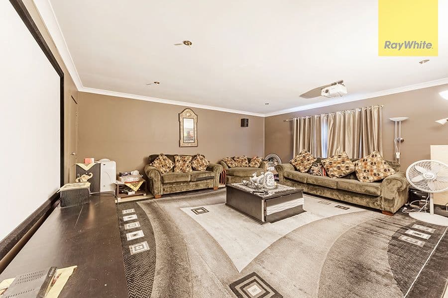 10 Porchester Green, Derrimut VIC 3030, Derrimut - Thumbnail 2