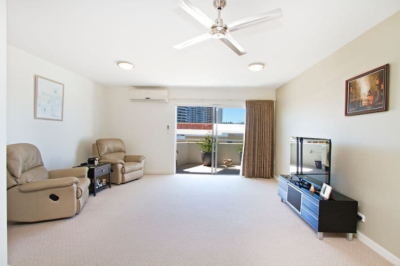 144 Hillend Road, Doonside - Thumbnail 2