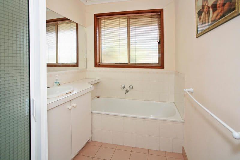 1 Perrett Street, GROVEDALE VIC 3216, Grovedale - Thumbnail 8